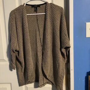 Women’s Forever 21 Sweater/ Shrug Size S
